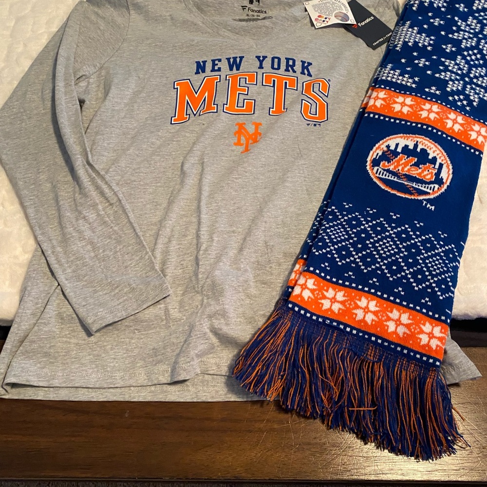 Mets Women’s XL shirt and scarf